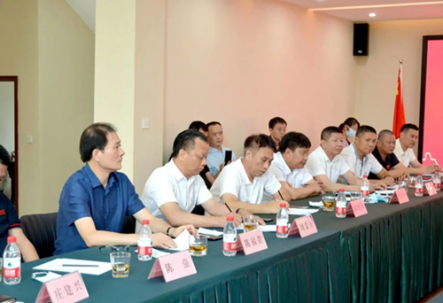 與會人員.jpg 與會人員.jpg