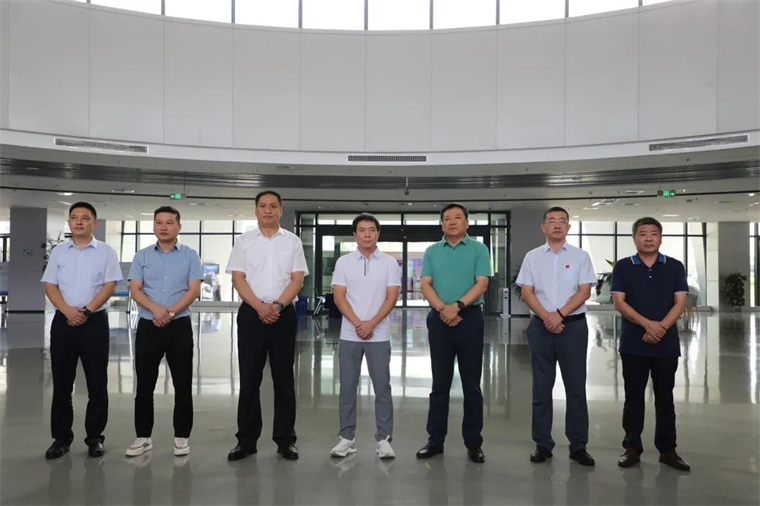 leyu.樂魚體育陪同舒華體育來濱考察體育產(chǎn)業(yè)發(fā)展情況